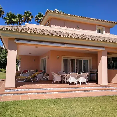 Casa La Familia * Mijas