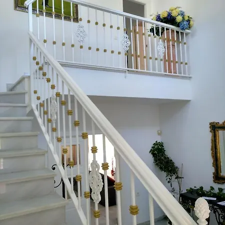 Casa La Familia *
